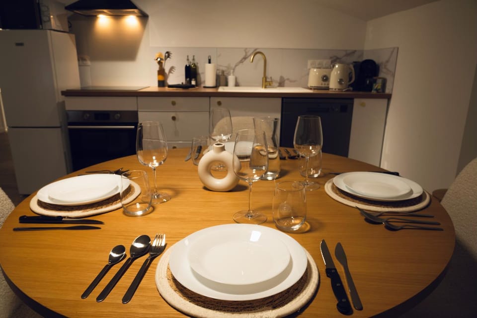 Dining area, kitchen, air conditioner