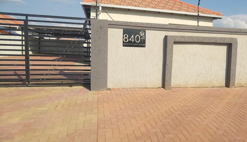 Lerato's Guesthouse Apartment in South Africa