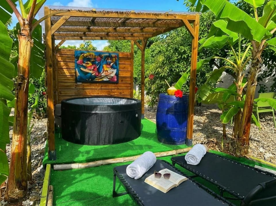 Day, Garden, Hot Tub