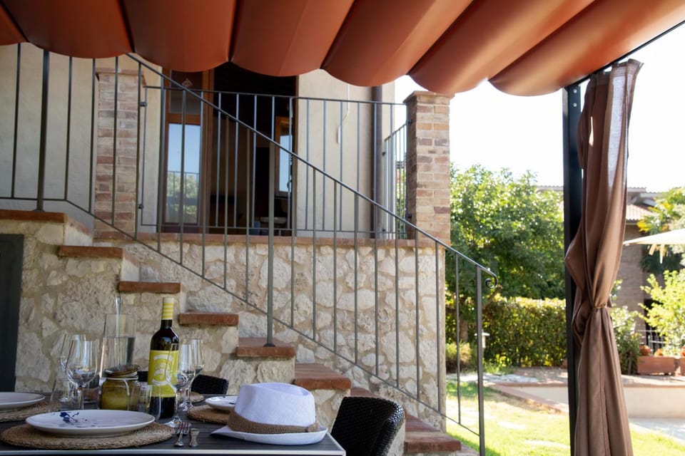 Property building, Patio, Dining area