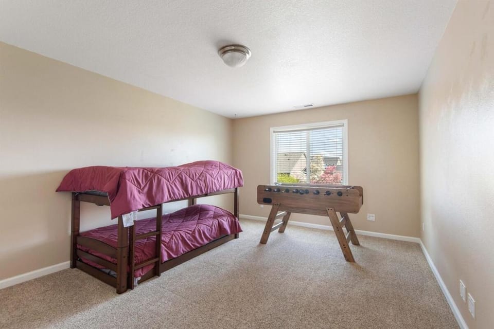 The Broadmoor House House in Pasco