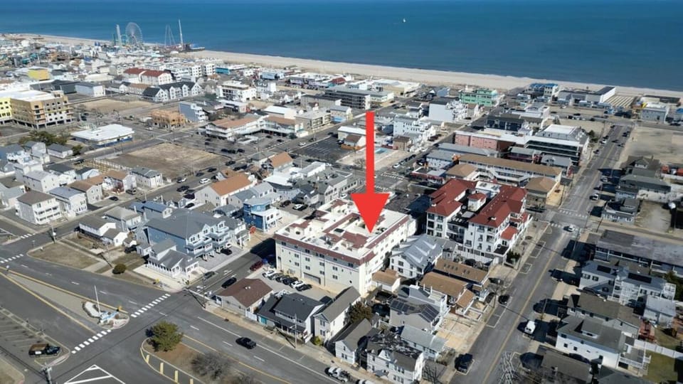 Rooftop Townhouse with 360 Views and Free Parking House in Seaside Heights