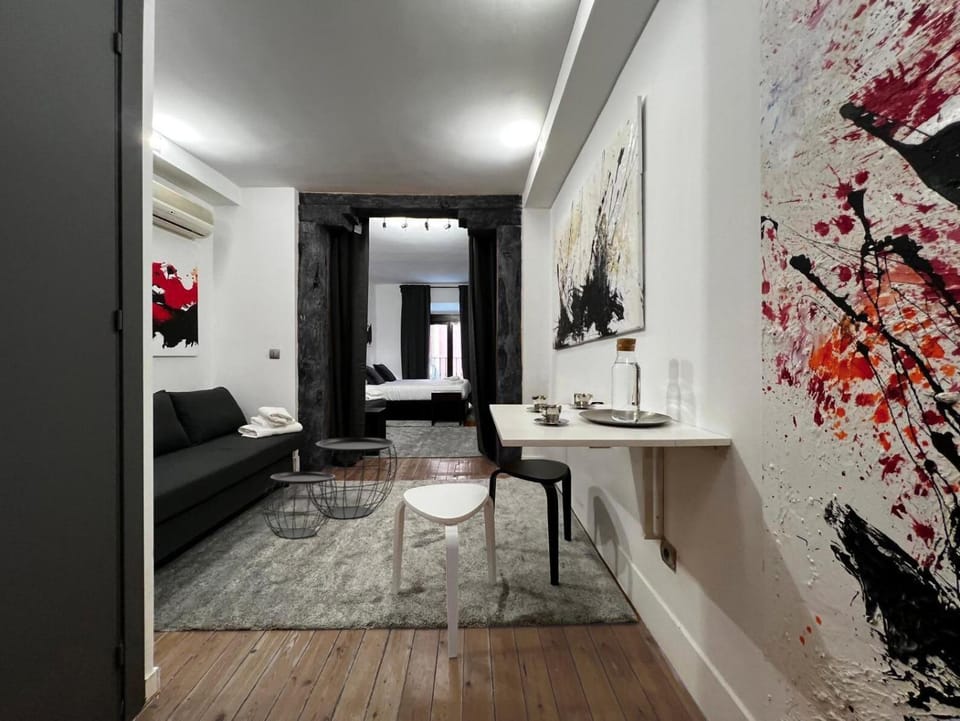 Living room, Photo of the whole room