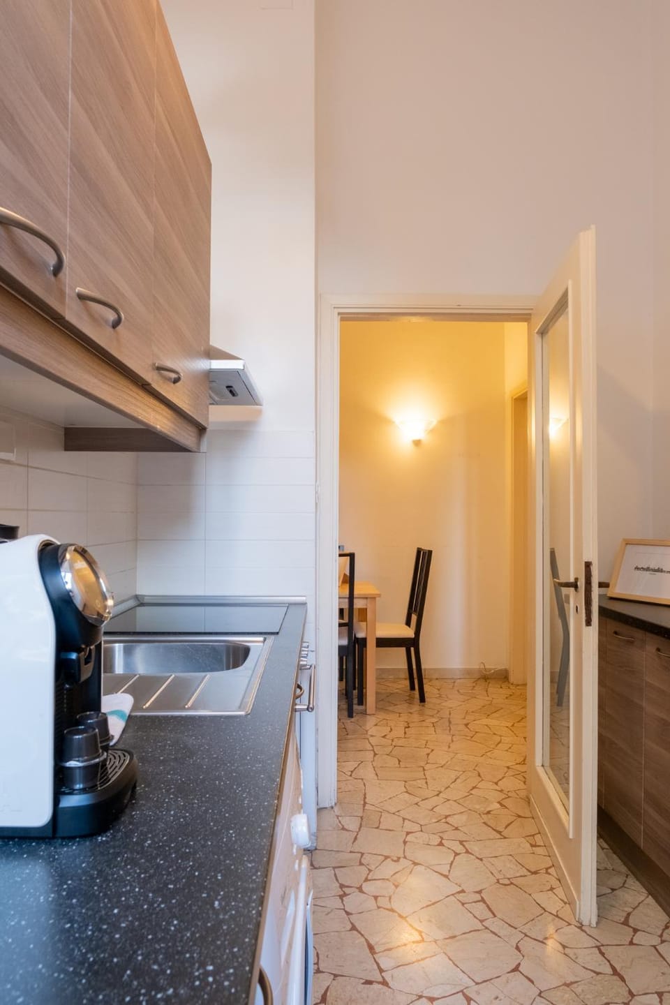 Kitchen or kitchenette, Living room, Seating area, Dining area, minibar, pet friendly, stove