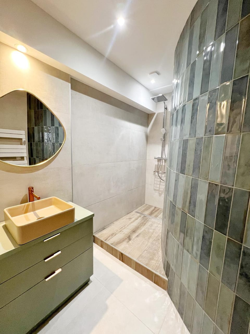 Shower, Bathroom