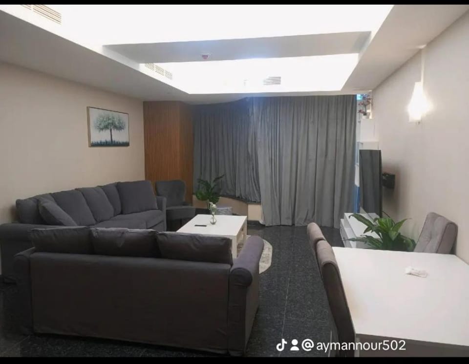 TV and multimedia, Seating area