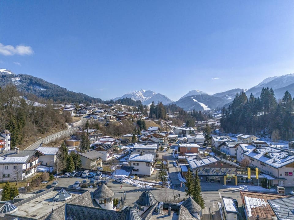 Winter, Area and facilities