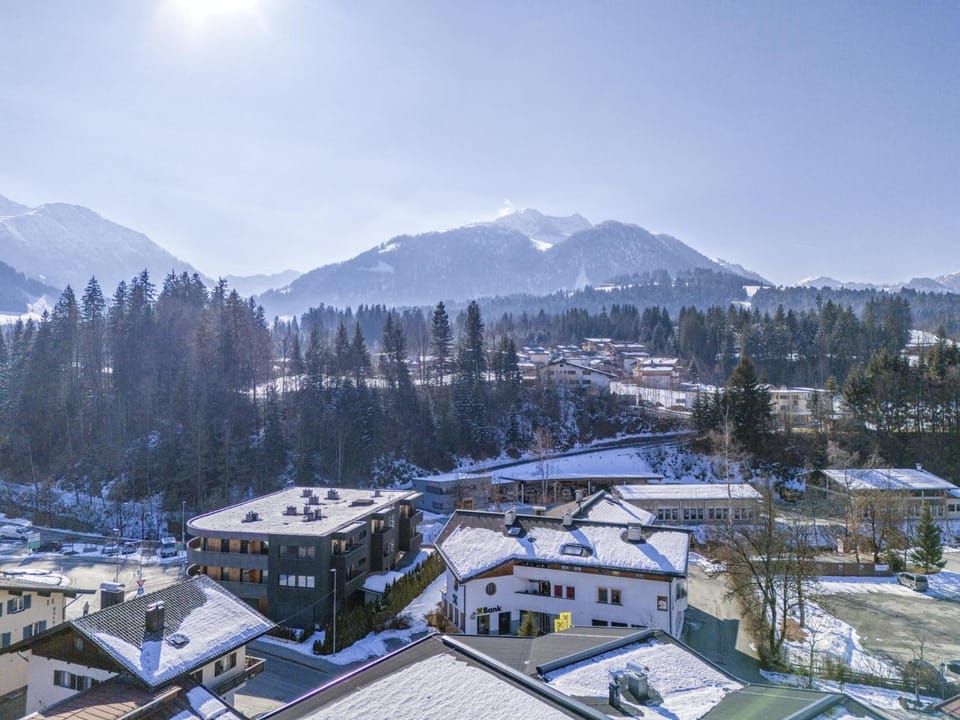 Winter, Area and facilities