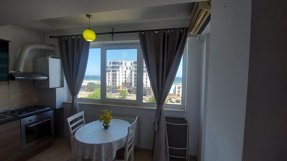 Mamaia Summerland Seaview Apartment in Constanta