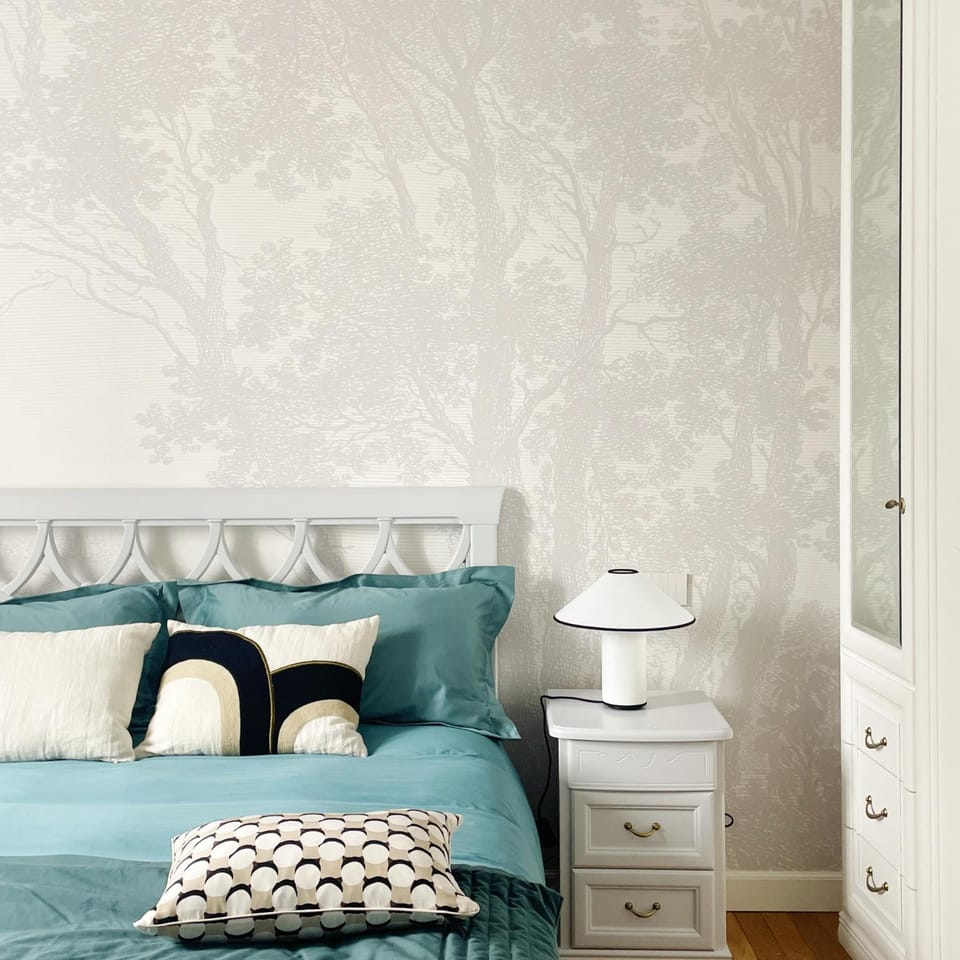 Bed, wardrobe