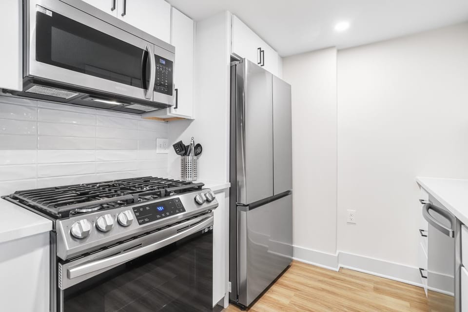 dishwasher, microwave, oven, stove, toaster, kitchen