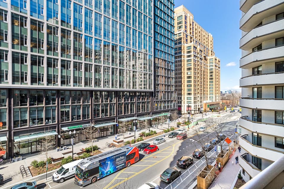 Balcony/Terrace, City view