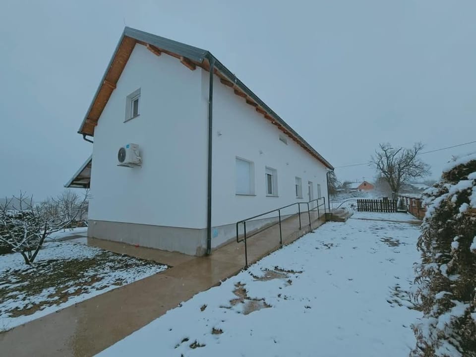 Stara škola Apartment in Croatia