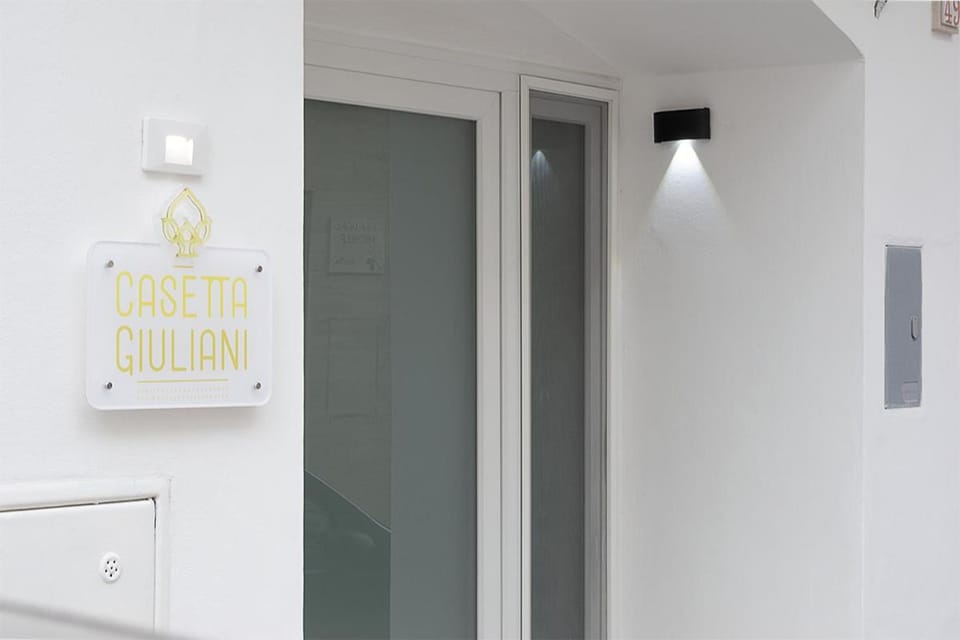 Facade/entrance, Property logo or sign, Logo/Certificate/Sign, Certificate/Award