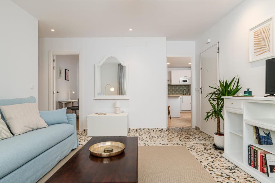 TV and multimedia, Living room, Dining area