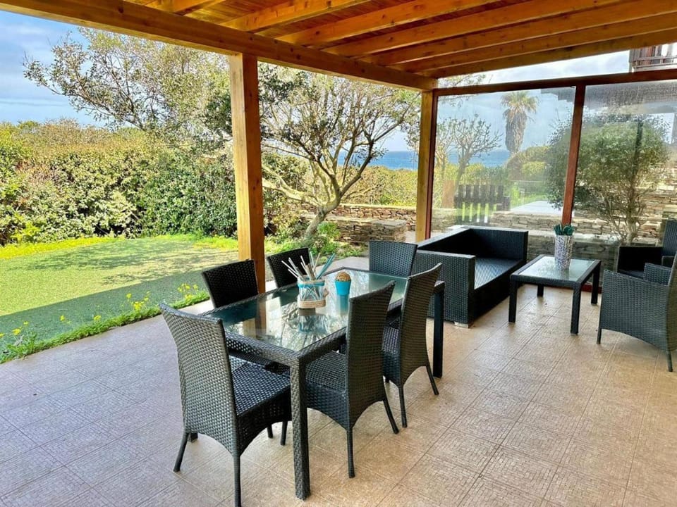 Spring, Day, Natural landscape, Garden, View (from property/room), Balcony/Terrace, Seating area, Dining area, Garden view