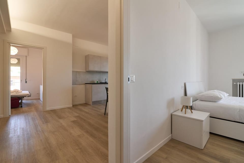 Bed, Kitchen or kitchenette, Photo of the whole room, Bedroom, wardrobe