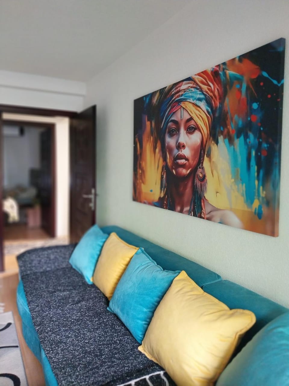 Living room, Decorative detail