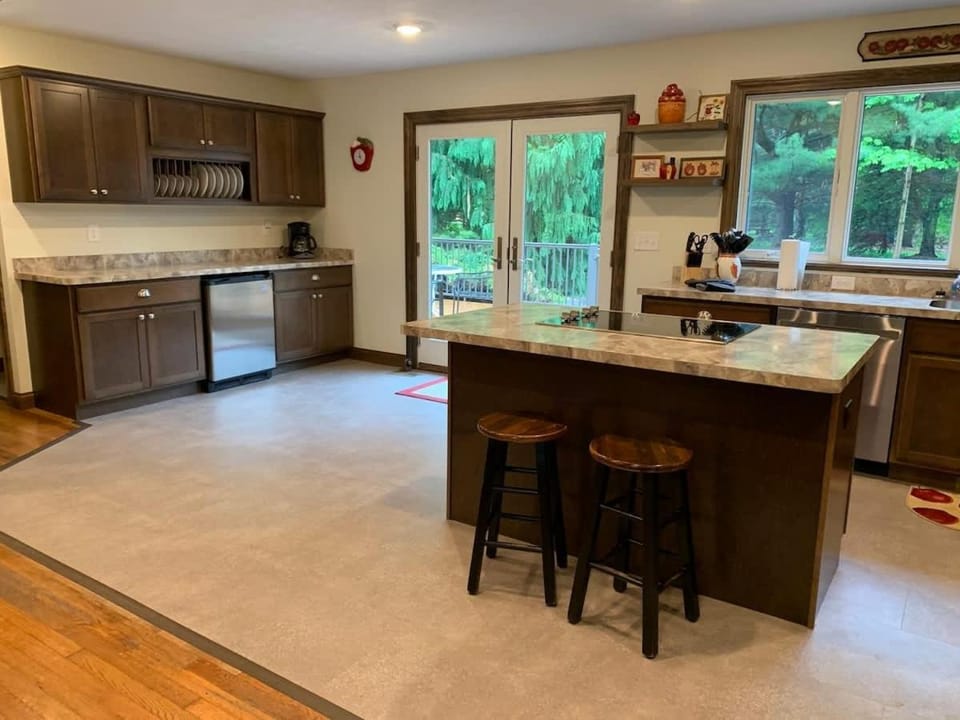 The Cortland Cottage at Brant's Apple Orchard House in Lake Erie