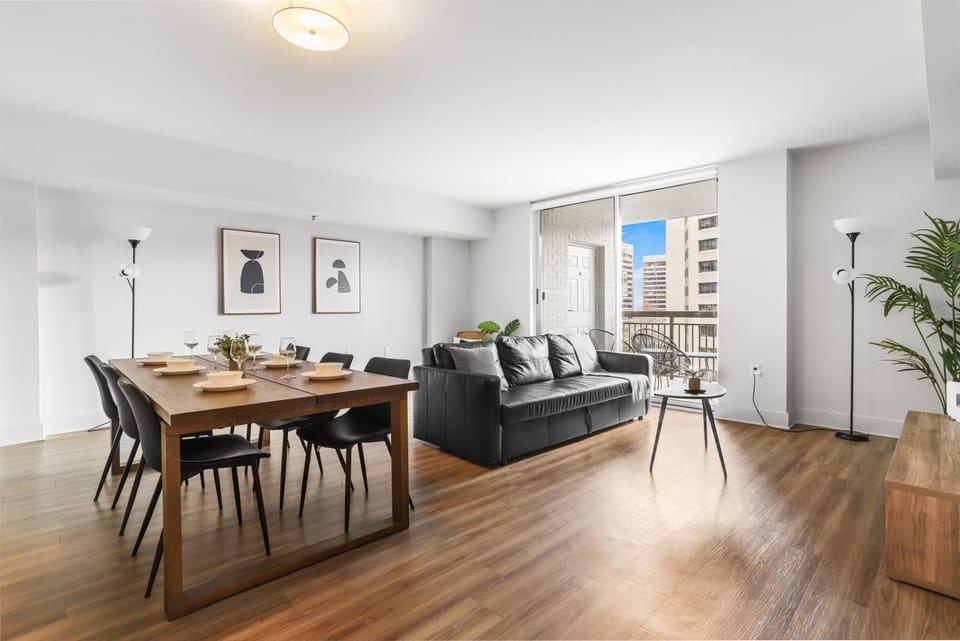 Living room, Seating area, Dining area