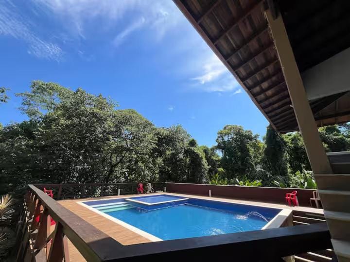 Sua casa em Maresias 1min da Praia com Piscina e Churrasqueira House in São Sebastião