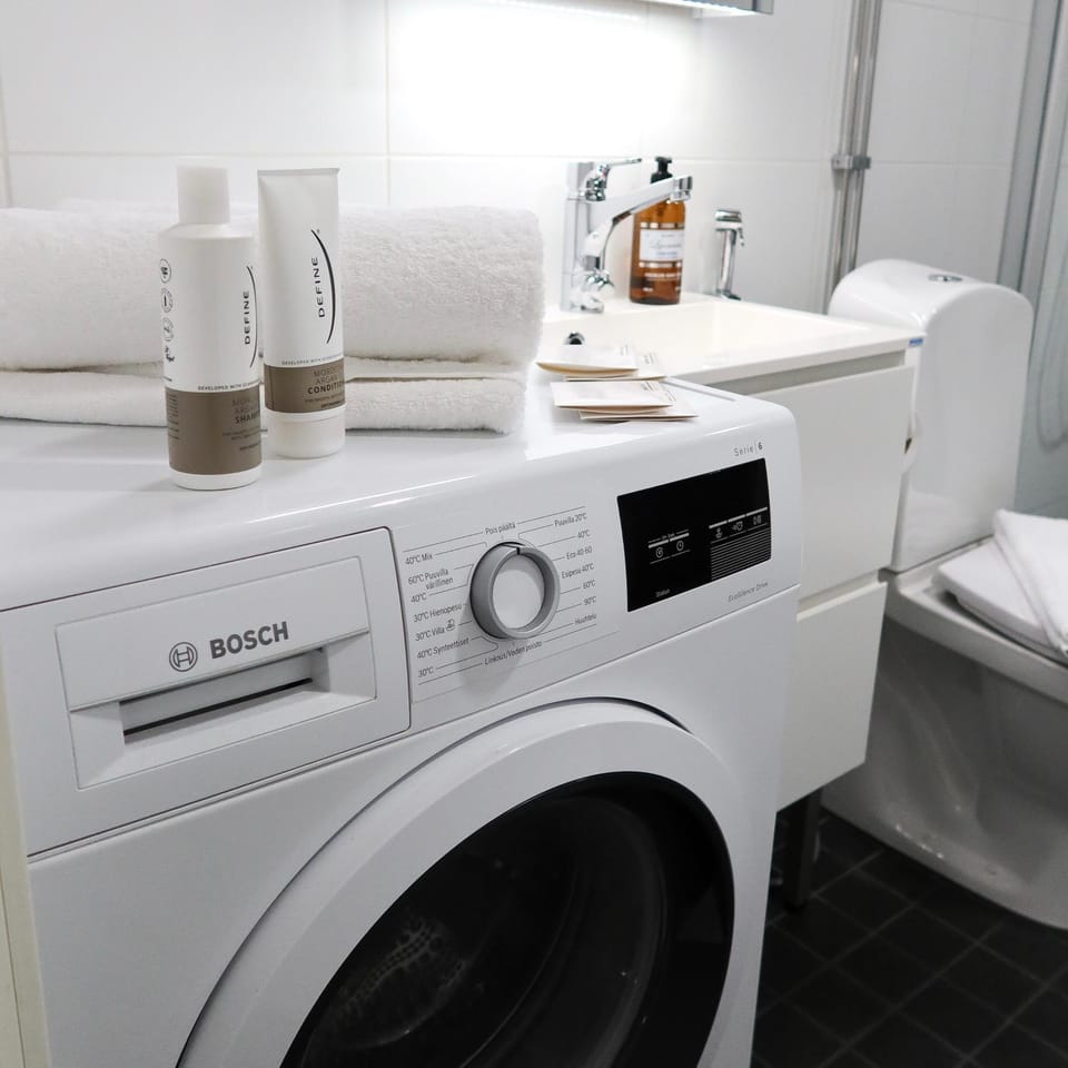 Shower, towels, towels, laundry, laundry