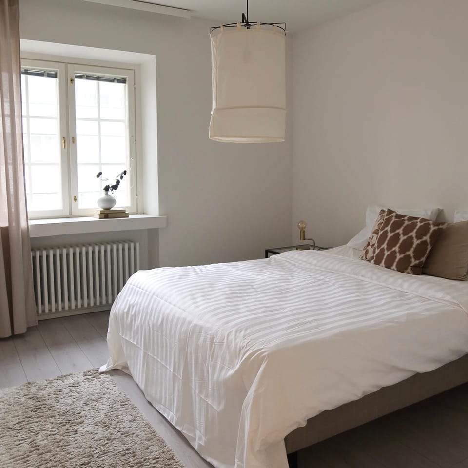 Bedroom, furniture