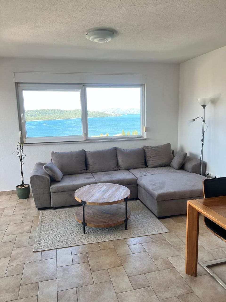 Apartament Ćiovo Apartment in Okrug Gornji