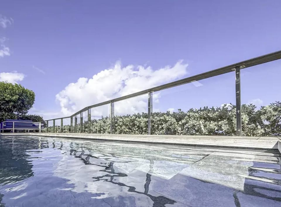 Property building, Day, Pool view, Swimming pool, Sunrise, internet, sunbed