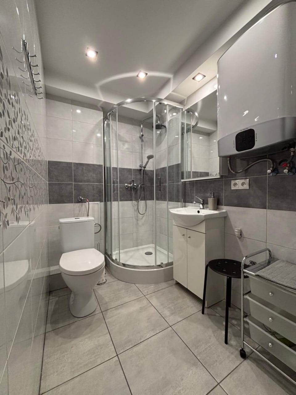 Shower, Toilet, Bathroom