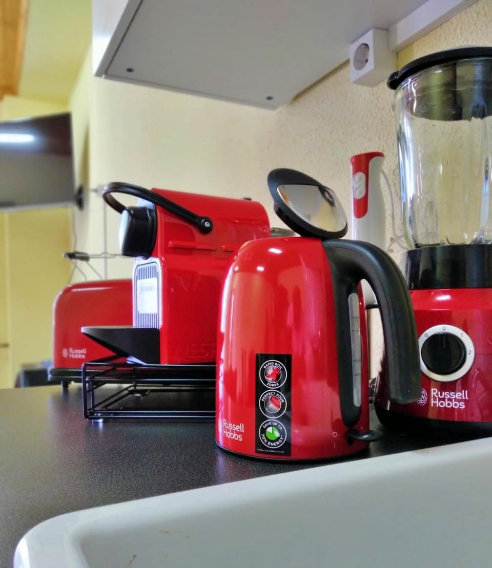 Coffee/tea facilities, Kitchen or kitchenette, toaster