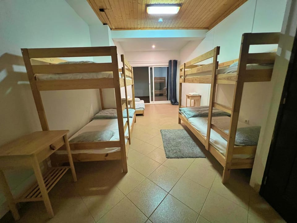 Bed, Bedroom, bunk bed