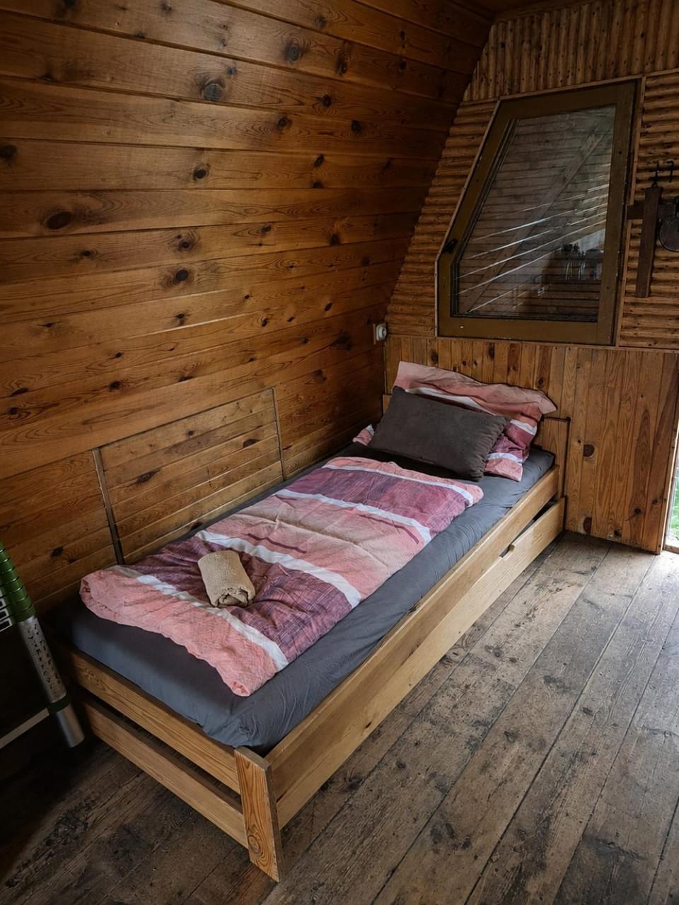 Forest Glamping Kožíšek House in Czechia