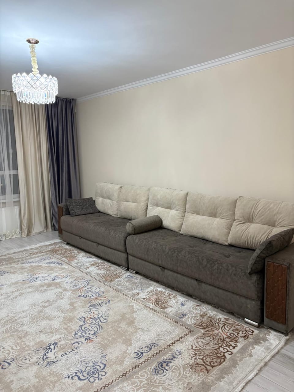 Просторная двухкомнатная квартира в самом современном ЖК Alapark Apartment in Almaty