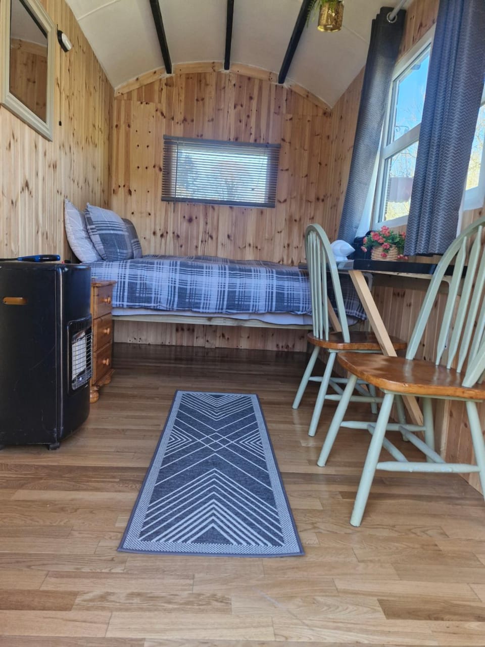 St Mullins Glamping Hut,R95T3CT Campground/ 
RV Resort in County Kilkenny