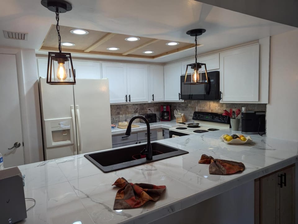 Seaside dream mins from Siesta with its number 1 beaches! Apartment in Gulf Gate Estates