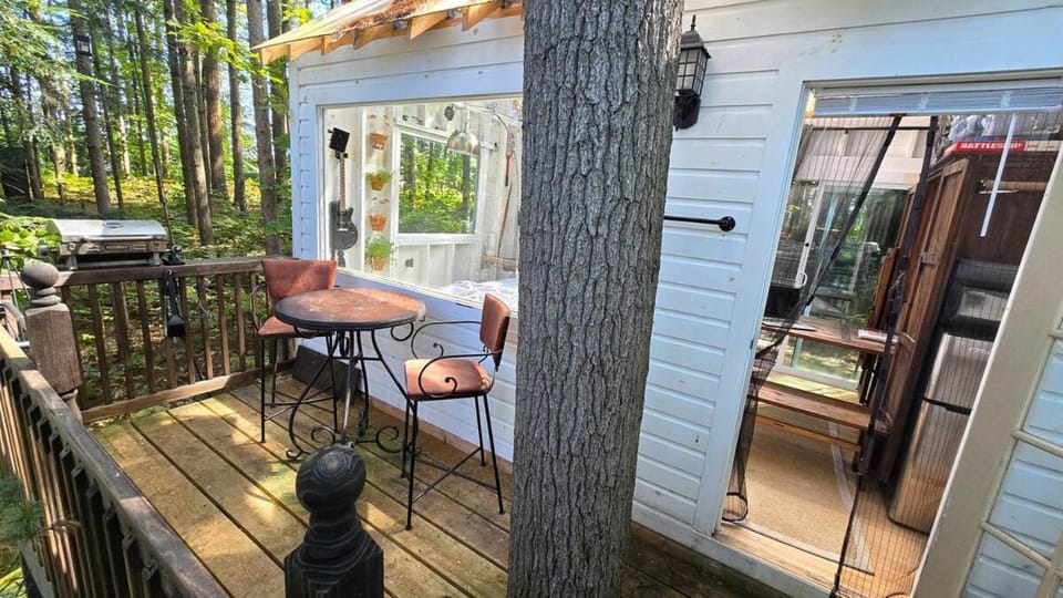 Private Island, 5 Homes, 2 HotTub, Boat -Sleeps 17 House in Brantingham Lake