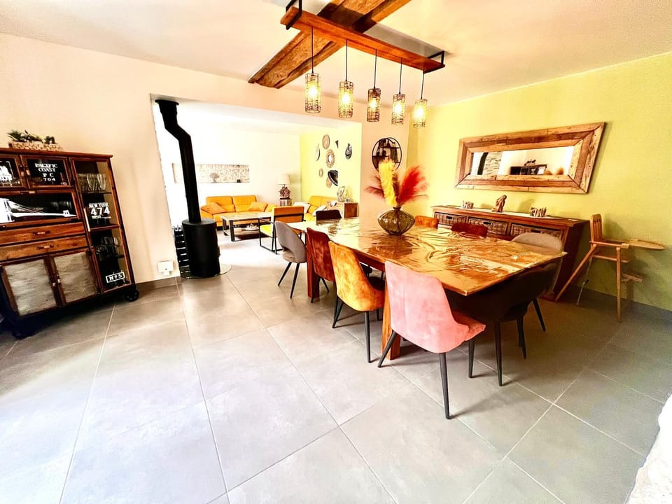 Le Nido House in Centre-Val de Loire