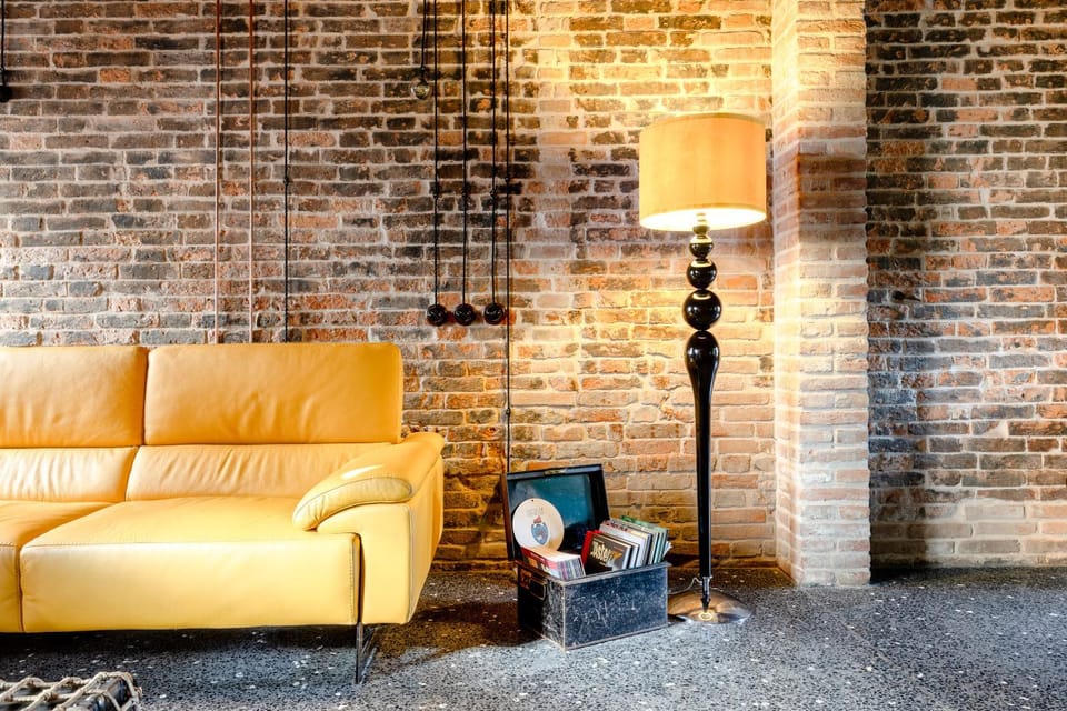 Solarium, Lounge or bar