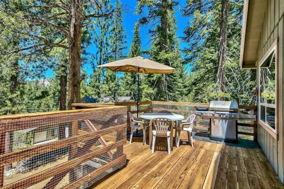 Day, Natural landscape, View (from property/room), Balcony/Terrace, Dining area