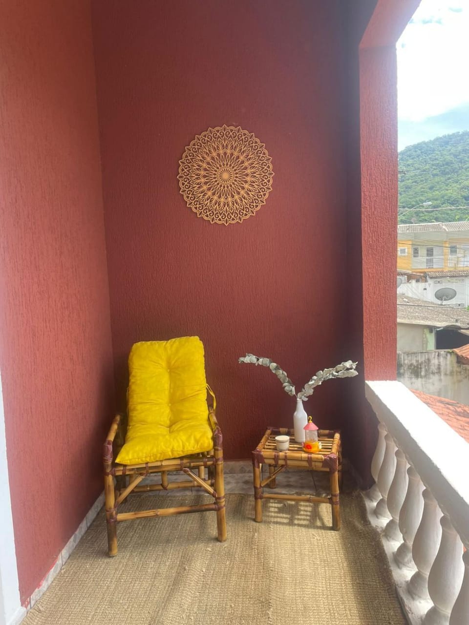 Natural landscape, View (from property/room), Balcony/Terrace, Living room, Seating area, Mountain view