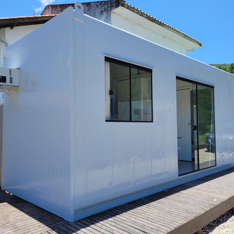 Quitinete Container 3 - Pântano do Sul Apartment in Florianopolis