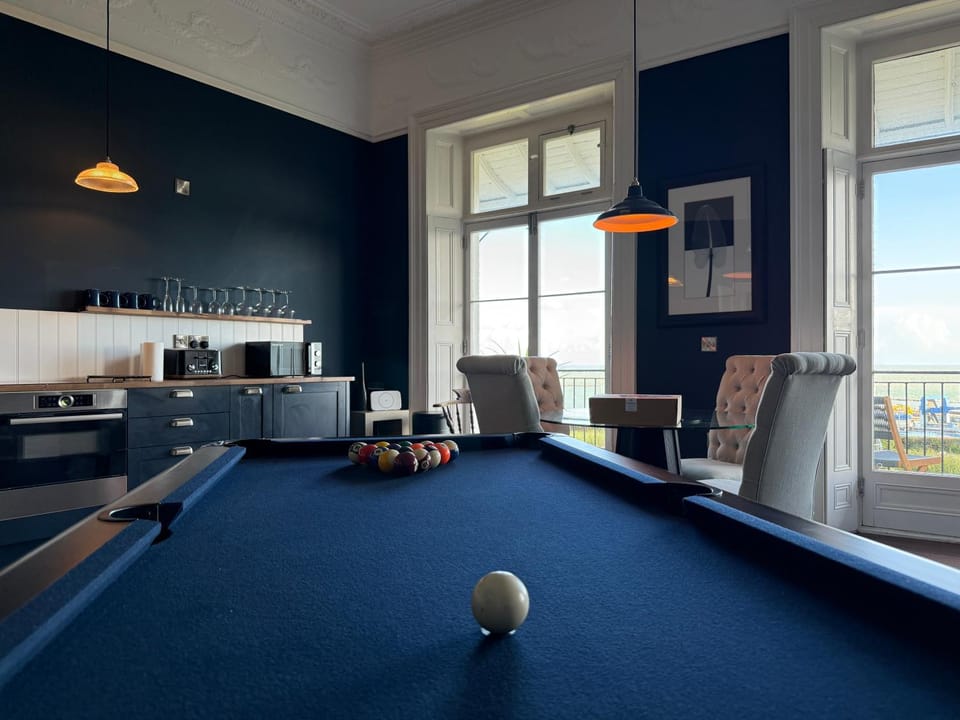 Seas The View Seaview, Balcony & Pool Table Apartment in Ramsgate
