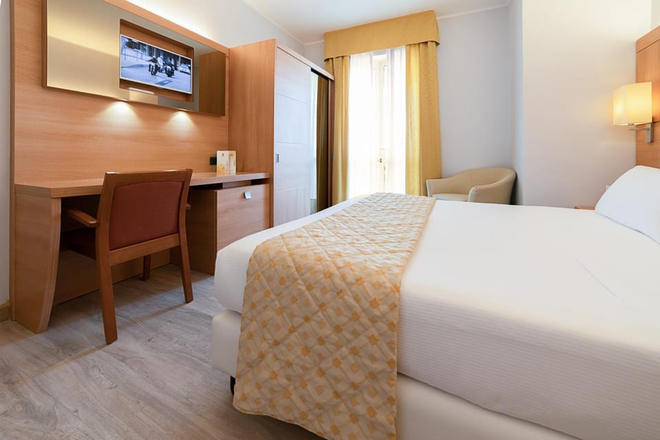 TV and multimedia, Bedroom, minibar