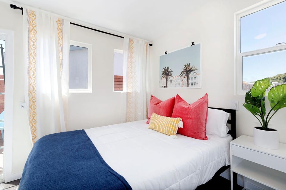 Comstock House in Linda Vista