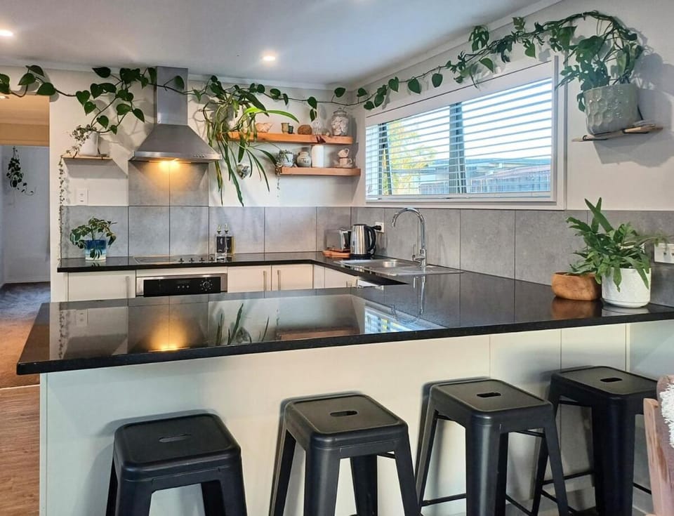 Sea Breeze Escape House in Whitianga
