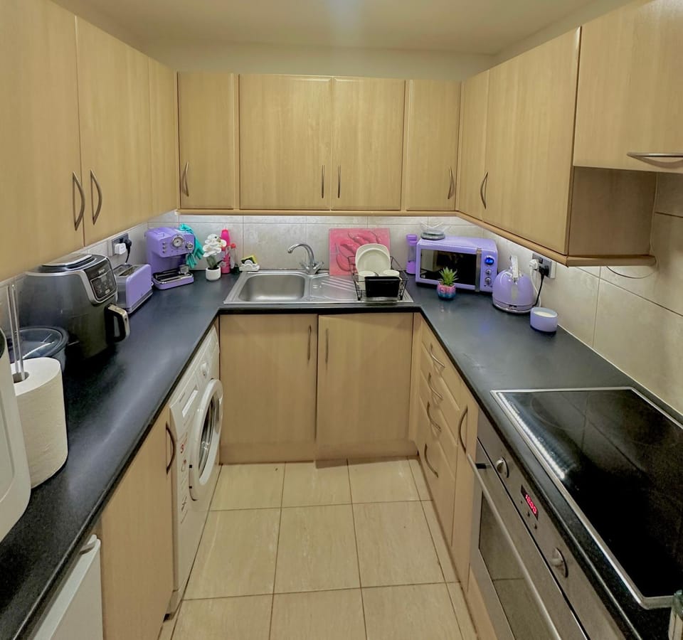 Nice flat with privet entrance Apartment in Edgware