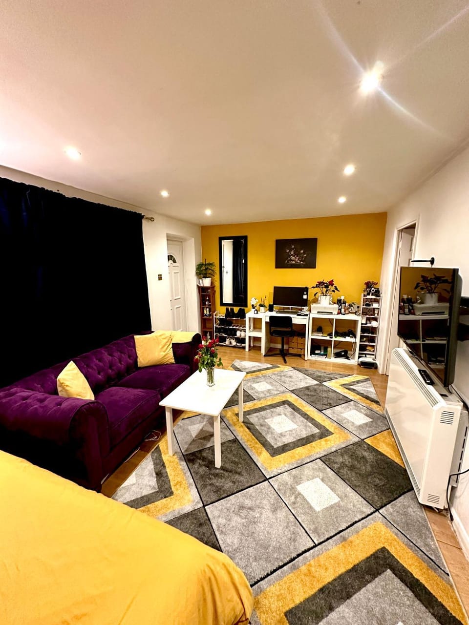 Nice flat with privet entrance Apartment in Edgware