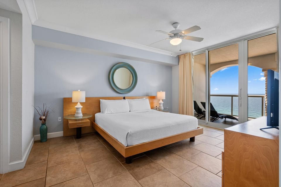Beach Club Resort & Spa Unit 1502 House in Pensacola Beach