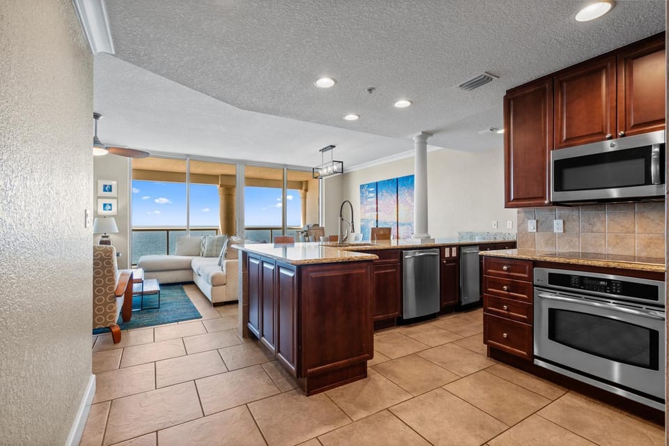 Beach Club Resort & Spa Unit 1502 House in Pensacola Beach